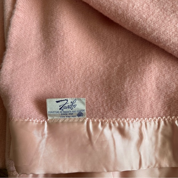 faribo Other - Vintage Faribo 100% Wool Pink Satin Trim Blanket 94x90 Inches